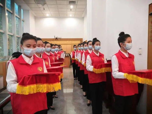 福建經(jīng)濟(jì)學(xué)校禮儀志愿者助力福建省志愿服務(wù)工作推進(jìn)會